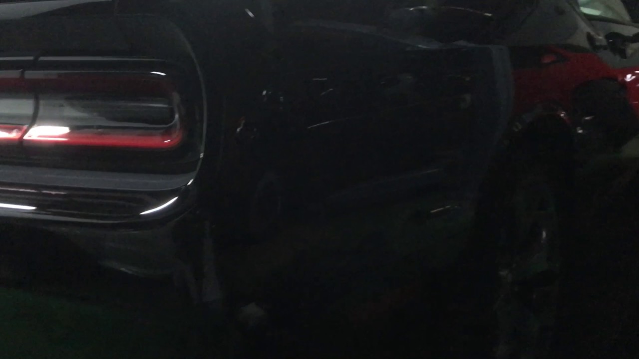 Dodge Challenger HEMI BeamEmblem turnsignal by UGorignal